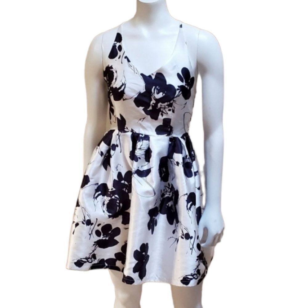 L"ATISTE BY AMY floral cocktail dress M